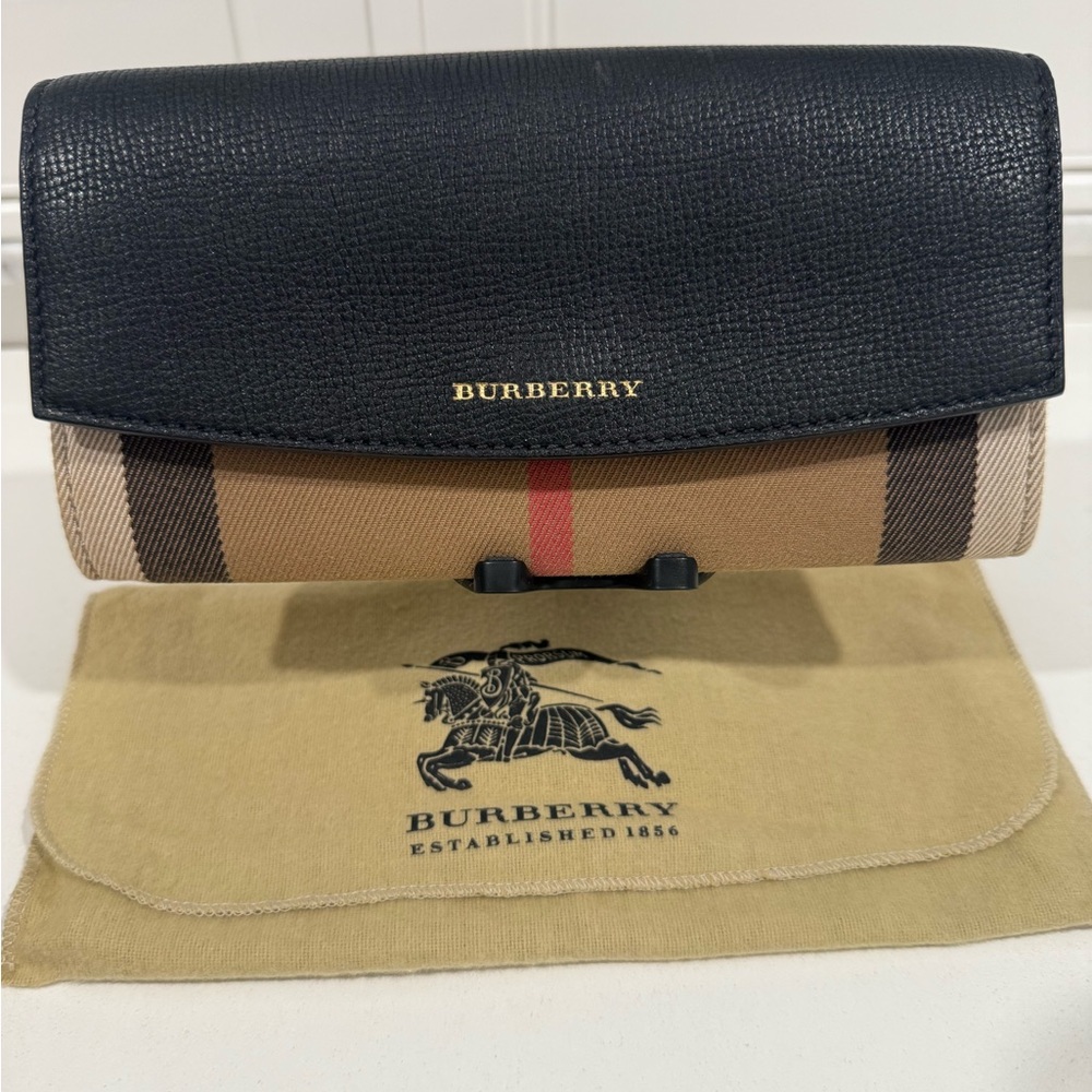 Authentic Burberry Black and Tan Wallet